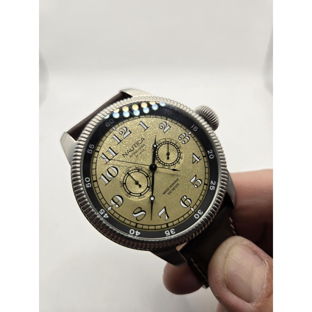 Nautica A16521 Men's 46mm Vintage-Inspired Watch. New Battery. MINT. - Picture 9 of 14